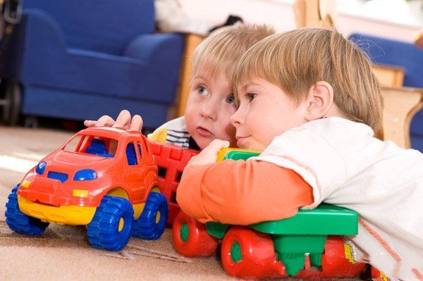 Apa yang harus dilakukan jika anak Anda tidak memiliki teman?