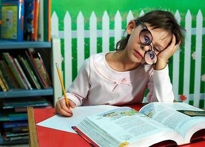 Bagaimana cara menghemat waktu dan uang saat mempersiapkan siswa kelas satu?