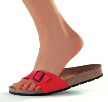 Tujuan sepatu ortopedi