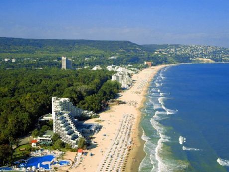 Liburan di Bulgaria pada musim gugur: dari Laut Hitam hingga Balkan