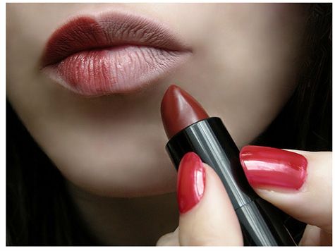 Triclosan dalam lipstik dan kosmetik akan membawa infark